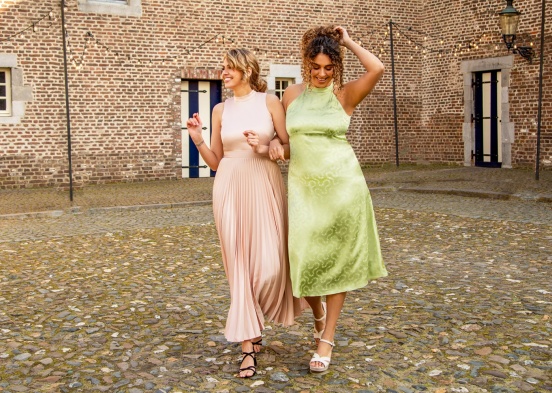 The prettiest wedding guest outfits