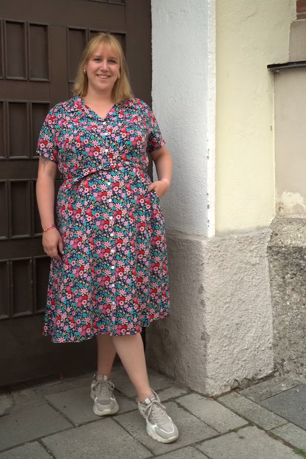 Banned Retro - Tea Party jurk in zwart en multi 3