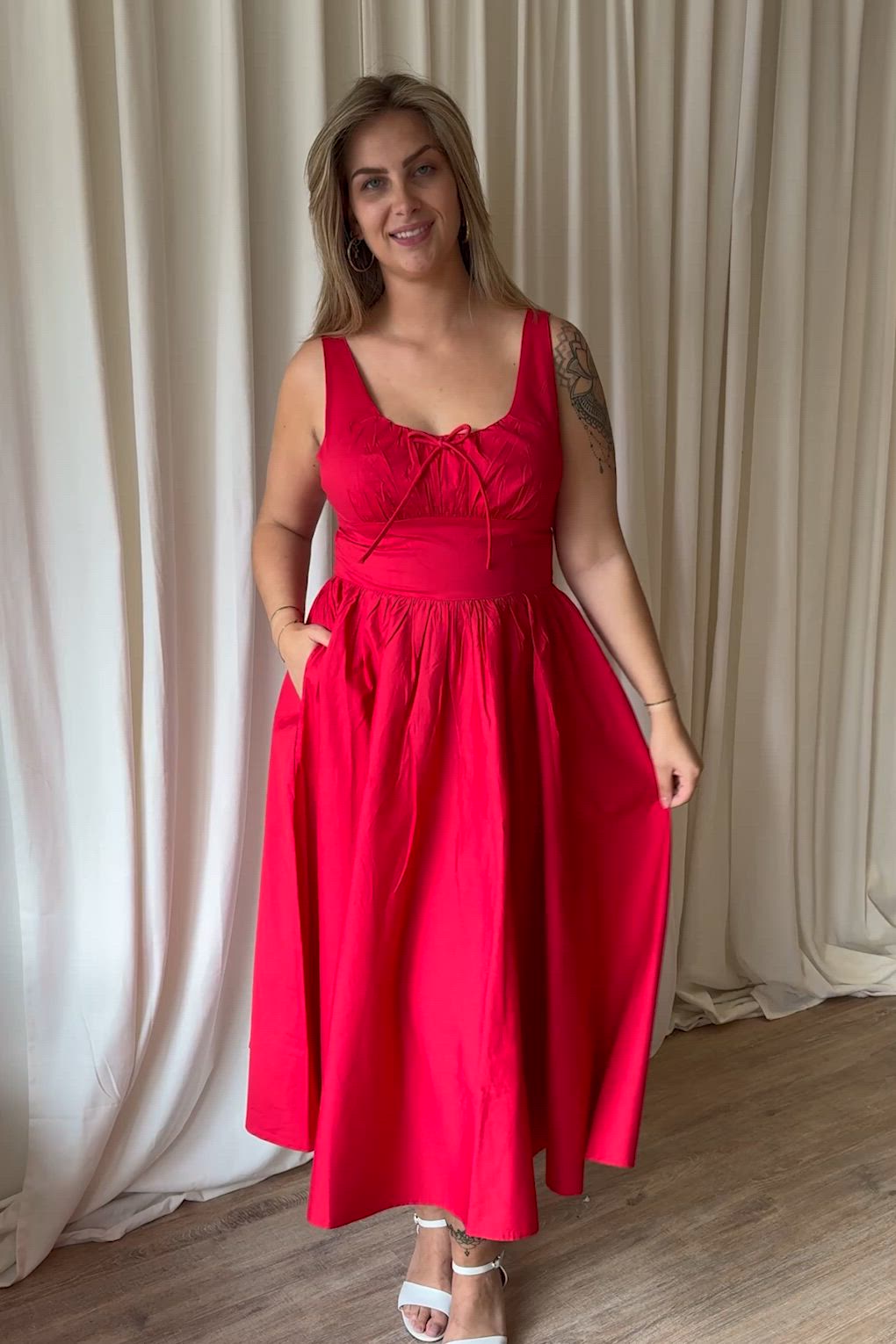 Timeless - Lolita midi jurk in lippenstift rood 2