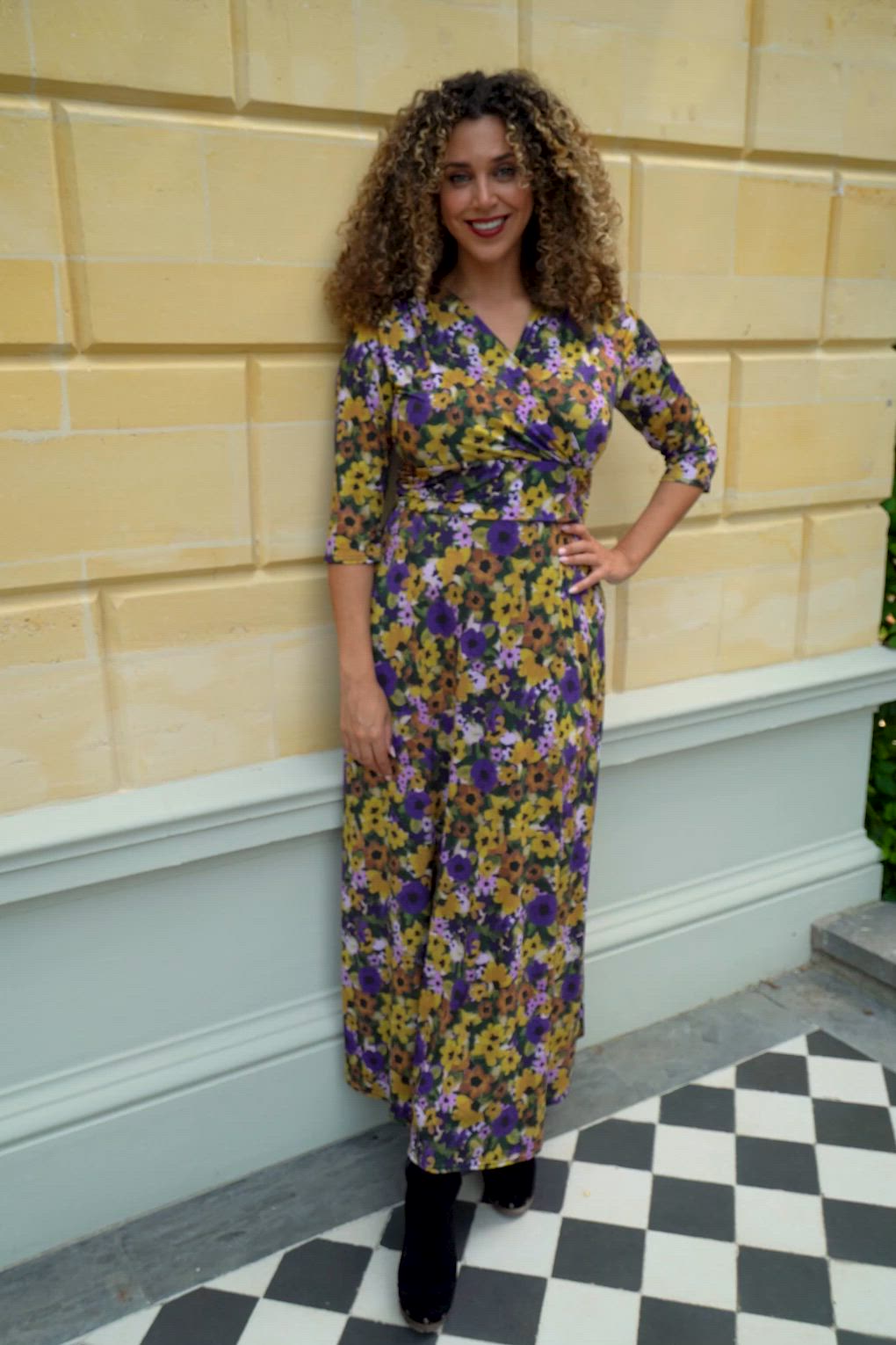 Vintage Chic for Topvintage - Topvintage exclusive ~ Vivian flower maxi jurk in paars en geel 2