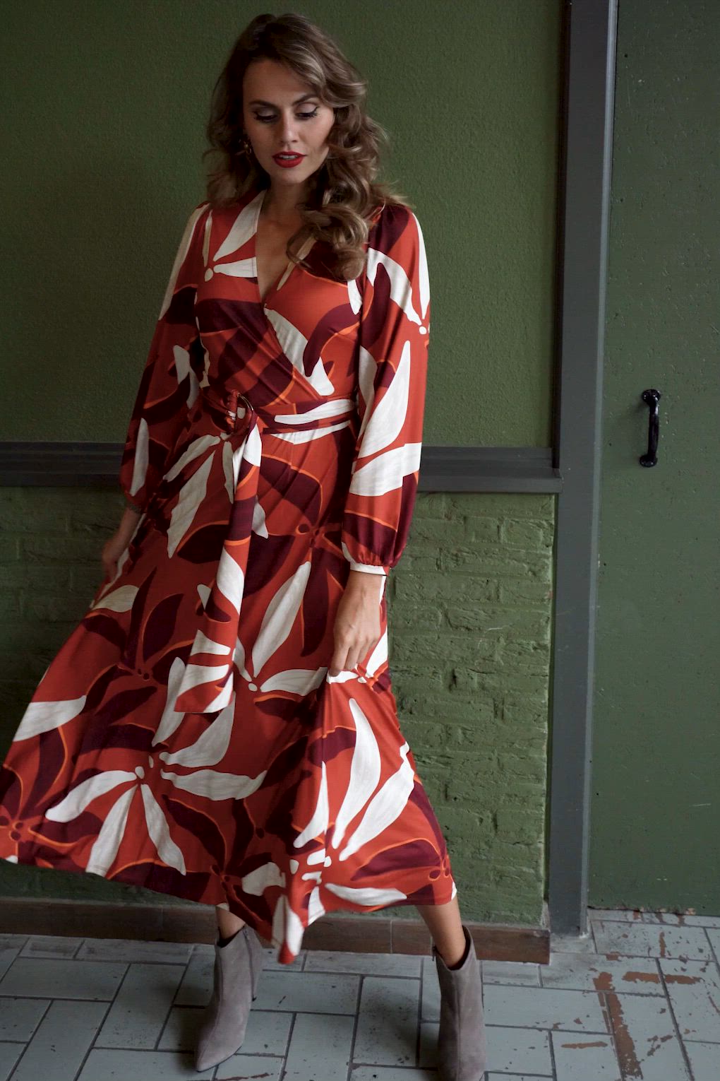 K-Design - Stella Crossover maxi jurk in donker oranje 2