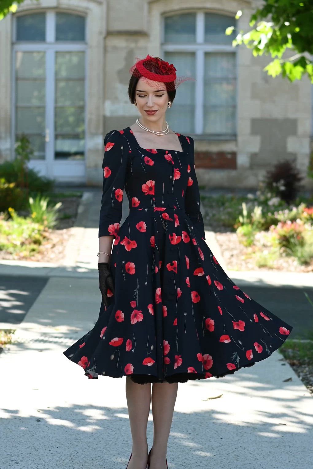Hearts & Roses - Lady Poppy swing jurk in zwart en rood 2