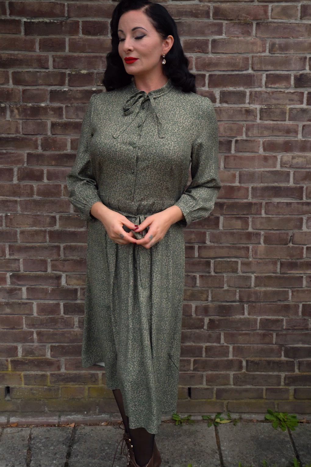 Very Cherry - Niko jurk in Rosemary groen 2