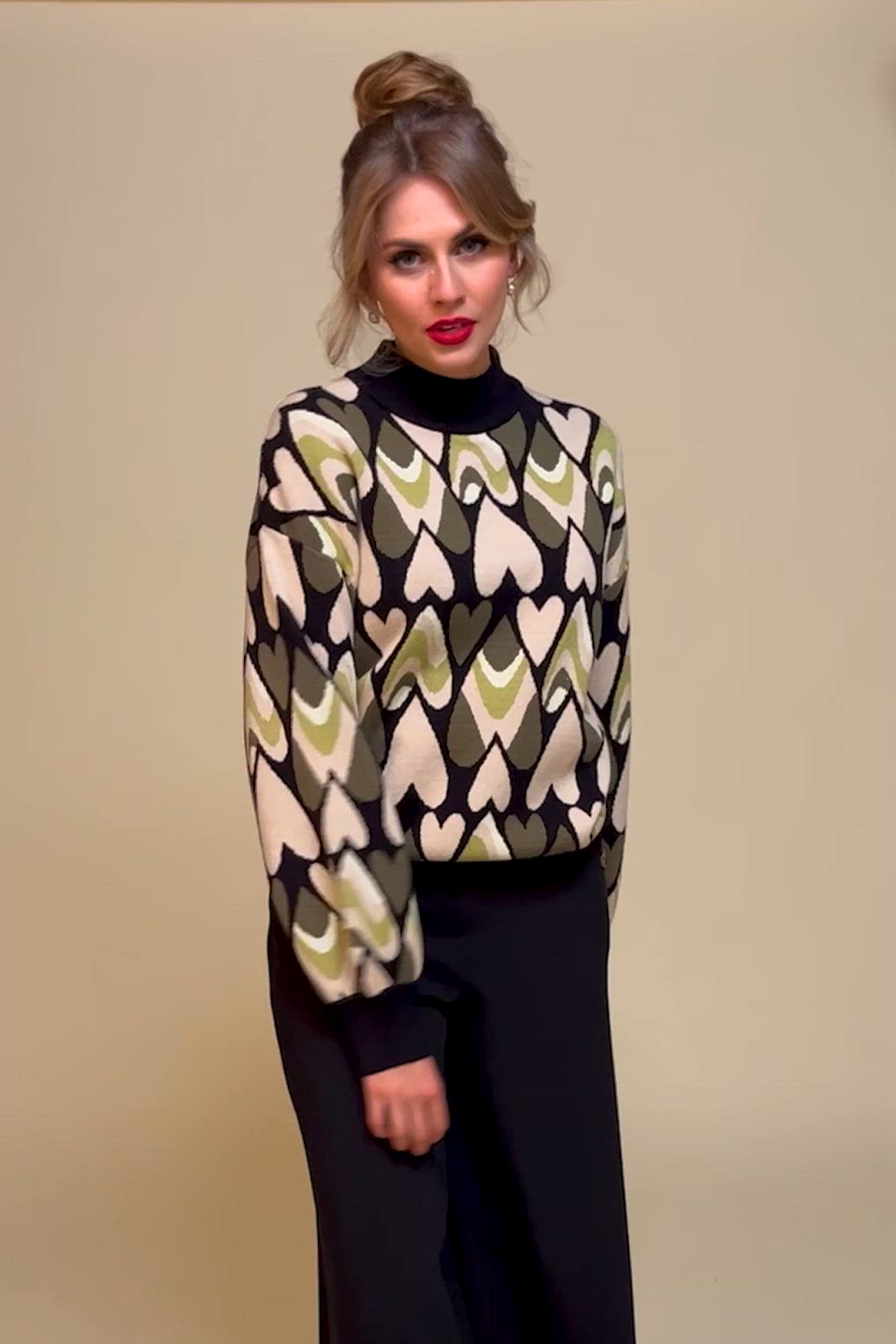 Smashed Lemon - Holly Hearts trui in zwart en groen 3