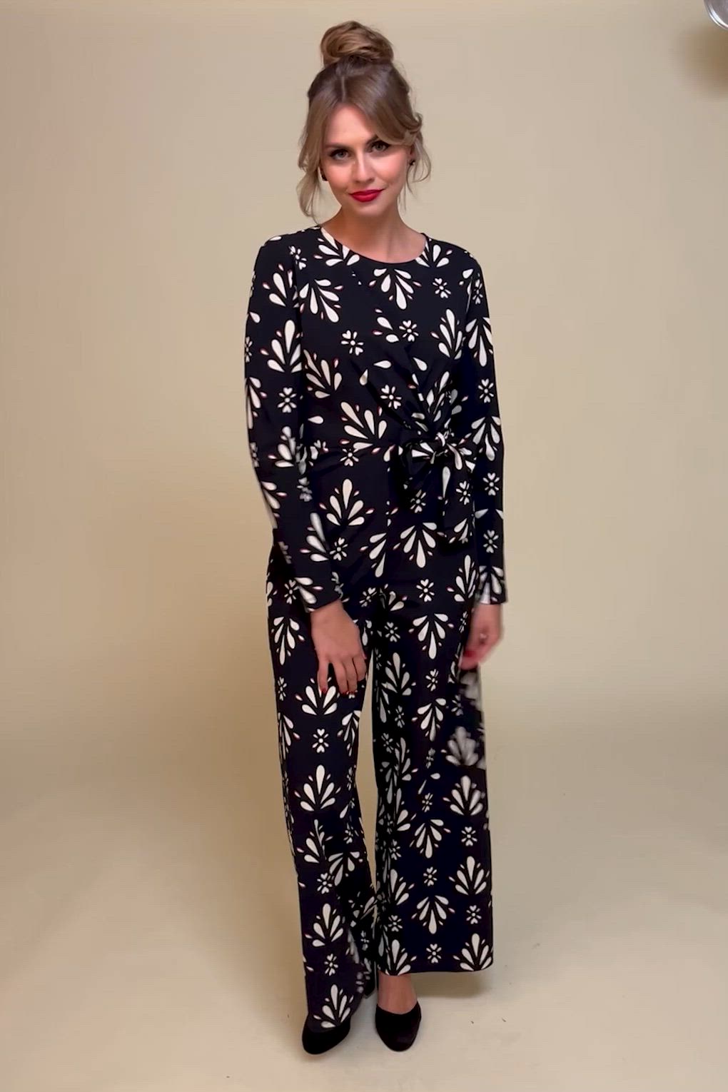 Smashed Lemon - Belinda jumpsuit in zwart en gebroken wit 5