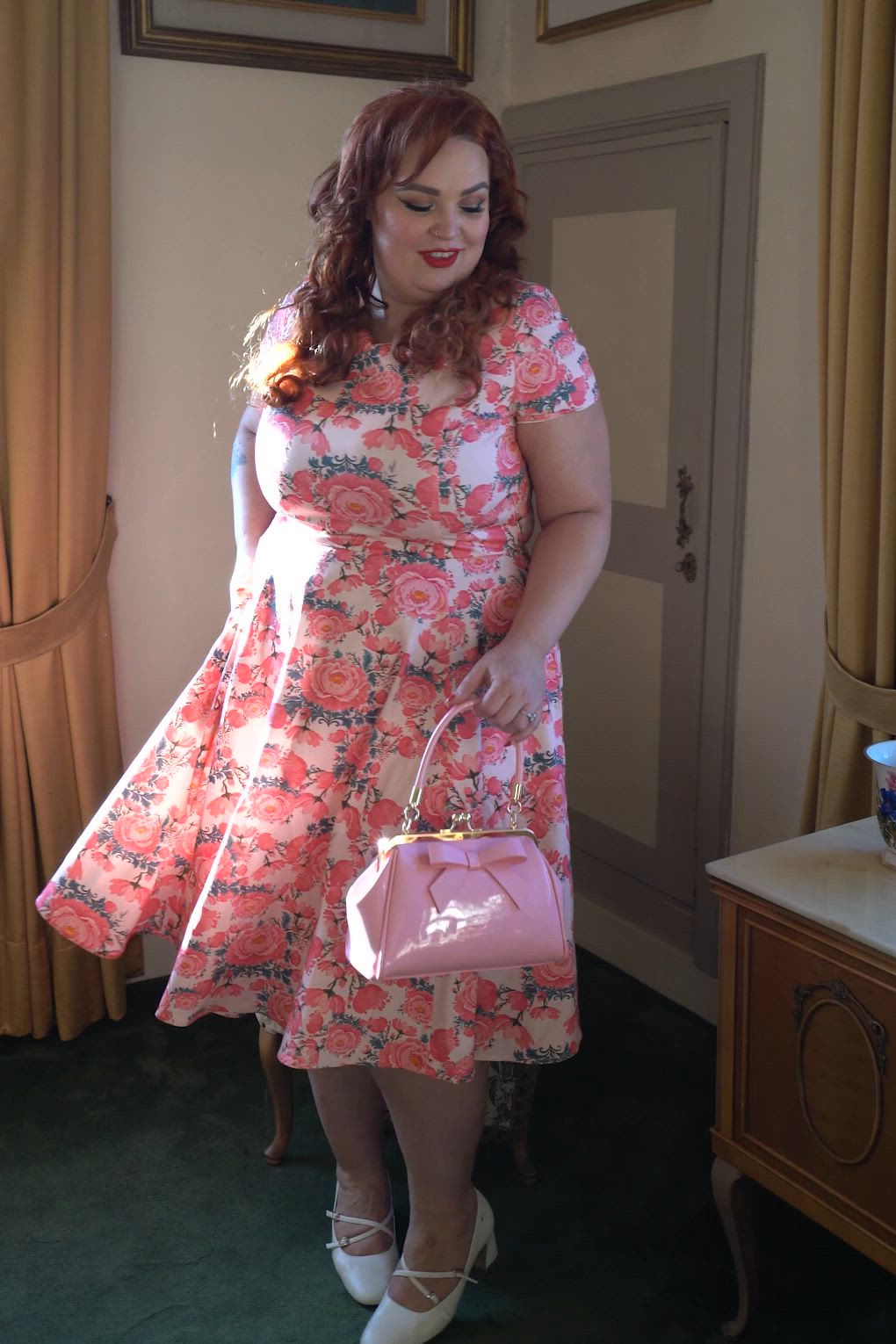 Topvintage Boutique Collection - Topvintage exclusive ~ Adriana Floral swing jurk in roze 3