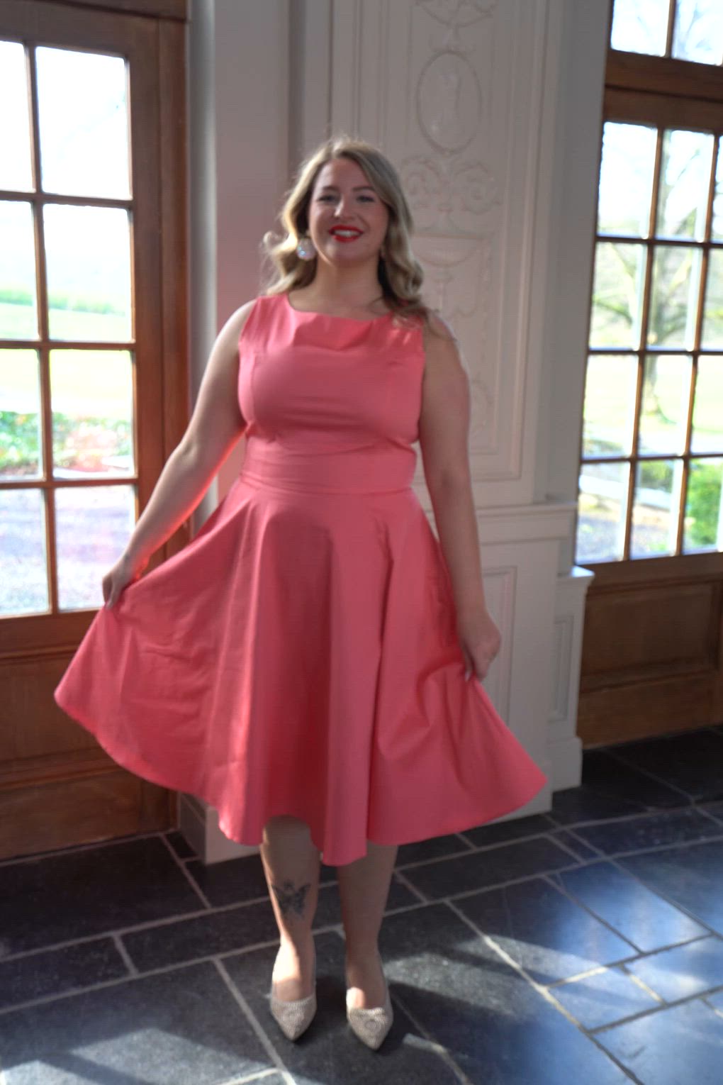 Topvintage Boutique Collection - Adriana swing jurk in zonsondergang koraalroze 3