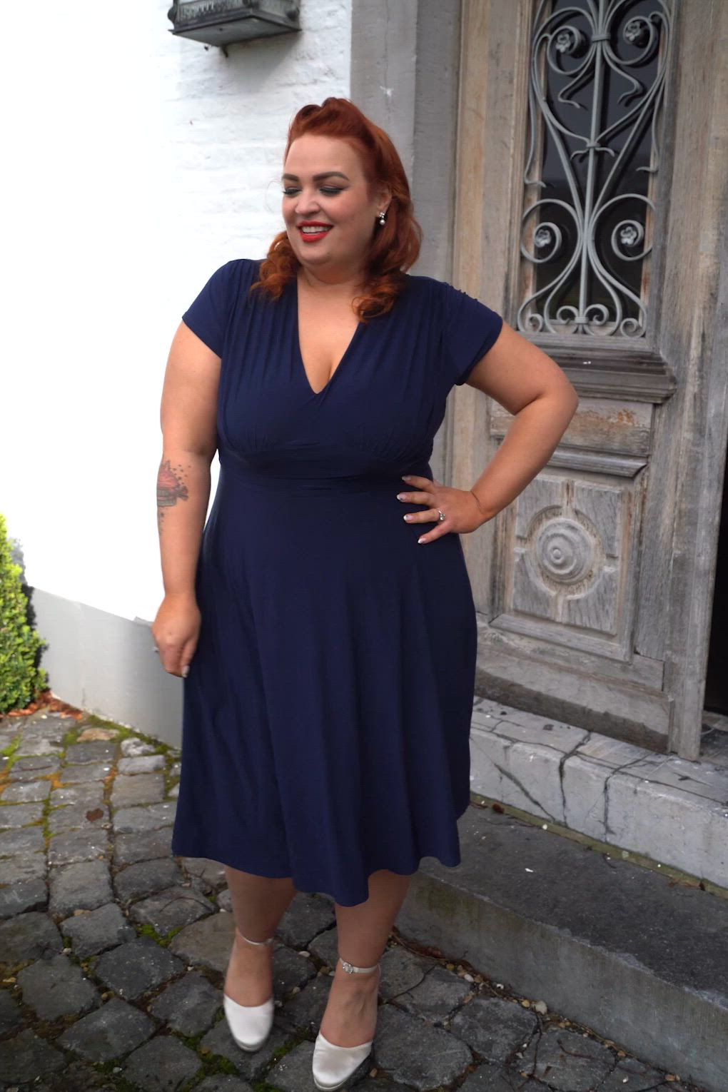 Vintage Chic for Topvintage - Topvintage exclusive ~ Sarah Slinky swing jurk in navy 2
