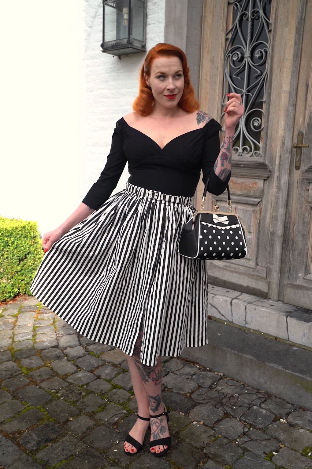 Banned Retro - Mila Striped swing rok in zwart en wit 2