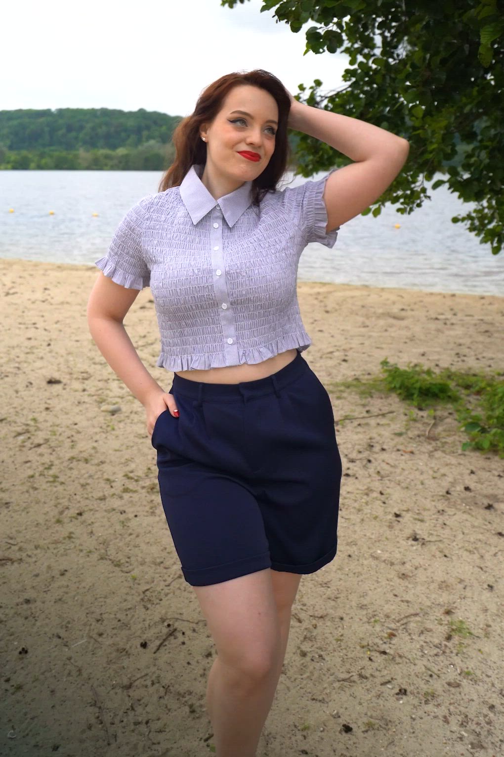 Glamorous - Cloudberry Gingham Gesmoktes Baumwoll-Oberteil in Grau 3