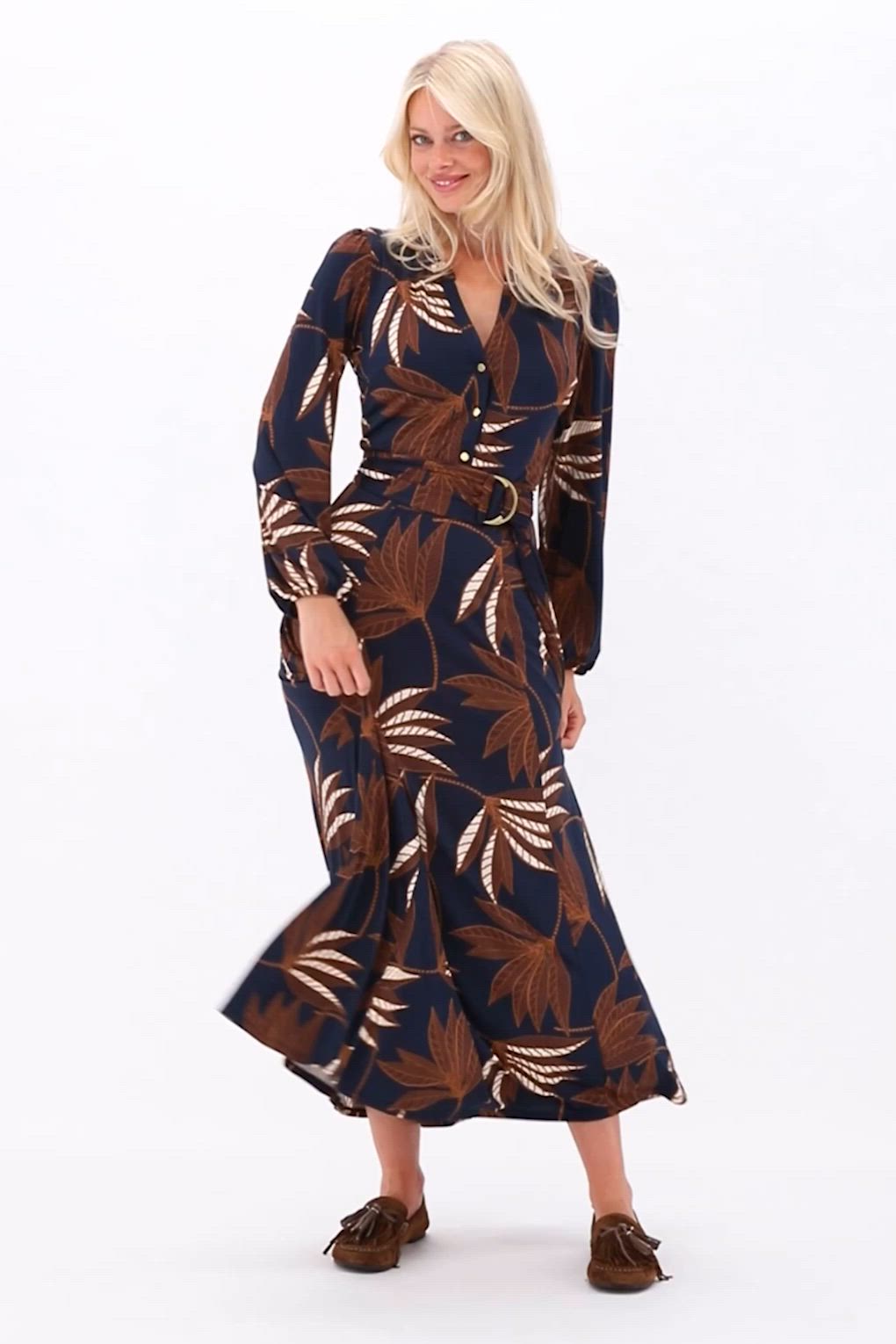 K-Design - Autumn Reverie Maxi Dress in Midnight Blue 3