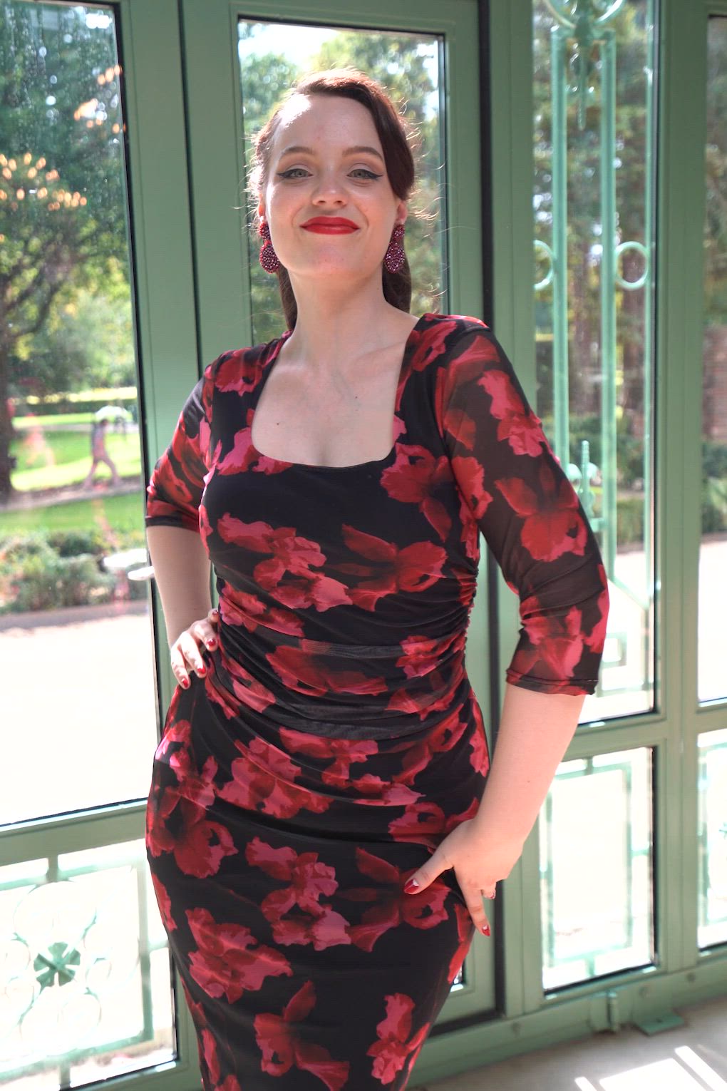 Vintage Chic for Topvintage - Topvintage exclusive ~ Mira Muse pencil jurk in zwart en rood 5