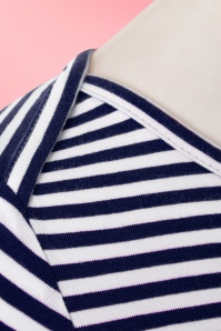 Collectif Clothing - Martina Thin Stripe Boat Neck T-shirt Années 50 en Navy 5