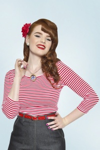 Collectif Clothing - Martina Thin Stripe Boat Neck T-shirt Années 1950 en Rouge 3