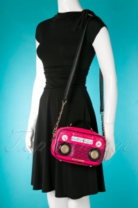 Betsey Johnson - Limited Edition ~ Schalten Sie die Musik-Radio-Tasche in Pink ein 7