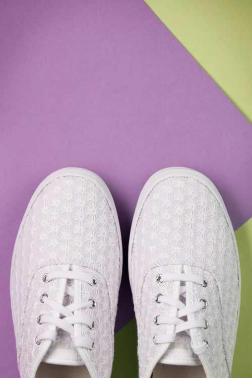 Keds - 50s Champion Mini Daisy Embroidered Sneakers in White 5