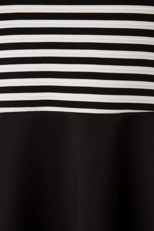 Vintage Chic for Topvintage - Robin Swing-Kleid mit schwarzen und weißen Streifen 5