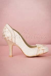 Ruby Shoo - 50s Amy Pumps in Cream 5
