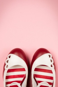 Lola Ramona - 50s June Hearts Leather Pumps in Red 3