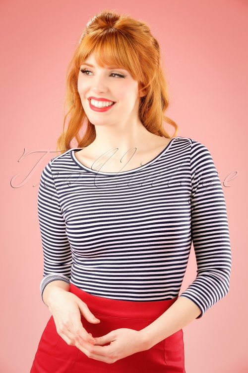 Collectif Clothing - 50s Martina Thin Stripe Boat Neck T-shirt in Navy