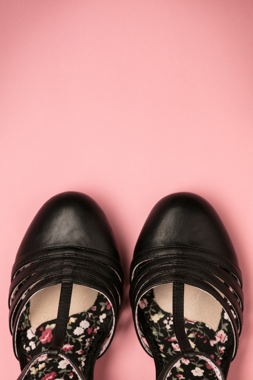 Bettie Page Shoes - 50s Lucy T-Strap Pumps in Black 3