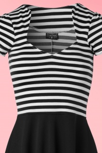 Steady Clothing - Gestreiftes Swing-Kleid von All Angles in Schwarz und Weiß 4