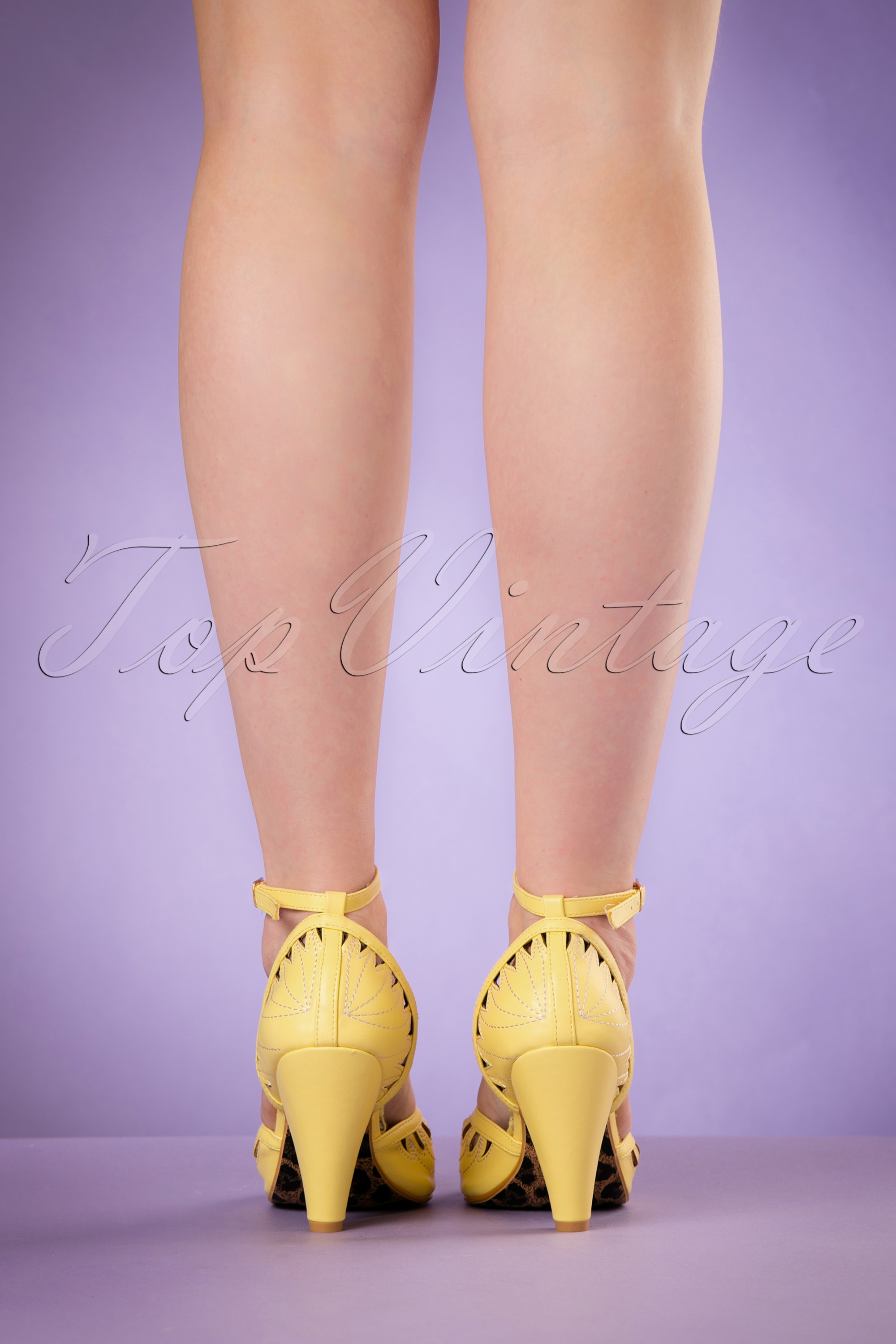 Bettie Page Shoes - Willow Mary Jane pumps in geel 4