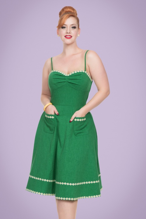 Vixen - 50s Delilah Daisy Swing Dress in Green