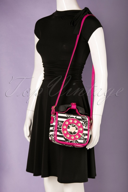 Betsey Johnson - Kitsch mini-telefoontasje in roze 9