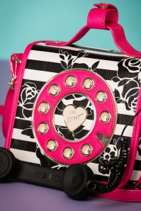 Betsey Johnson - Kitsch Mini Telefontasche in Pink 5