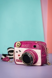 Betsey Johnson - Kitsch Close Up Camera Bag Années 60 en Rose 4