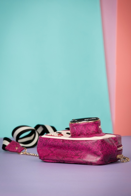 Betsey Johnson - 60s Kitsch Close Up Camera Bag in Pink 9