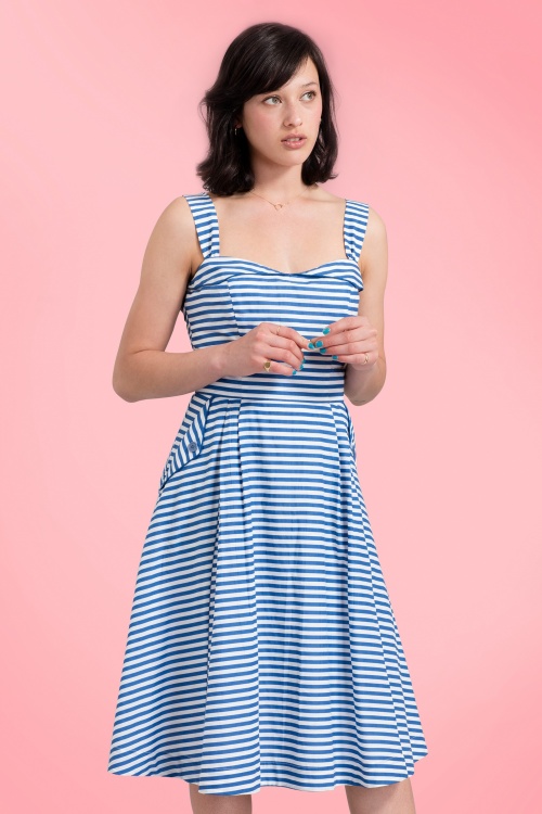 Emily and Fin - Pippa Striped Dress Années 50 en Bleu et Blanc 3