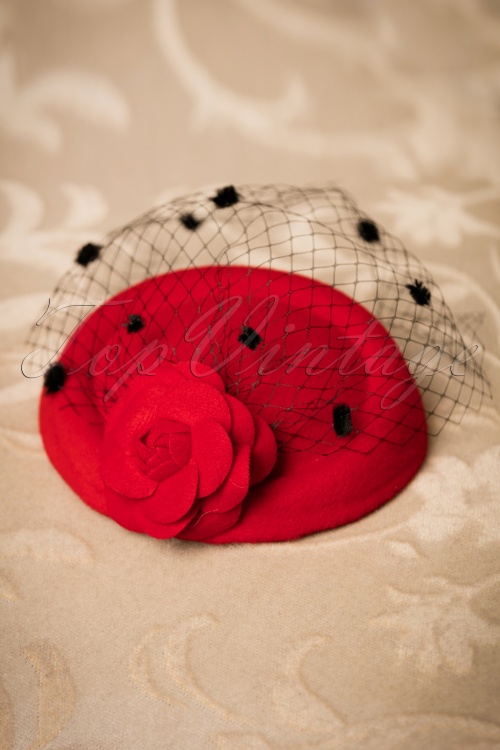 Banned Retro - 50s Marilyn Fascinator in Red 2