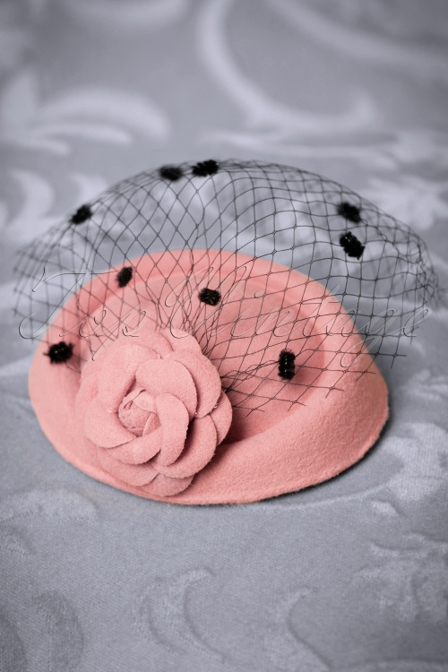 Banned Retro - Marilyn Fascinator in Pink 2