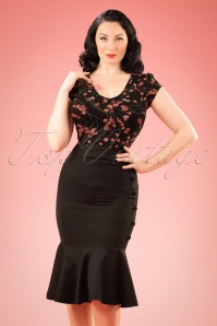 Banned Retro - 50s History Repeats Pencil Skirt in Black 2