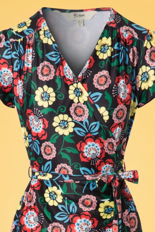 Yumi - Marokkanisches Wickelkleid mit Blumenmuster in Schwarz 4
