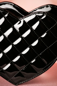 Vixen - 60s Eliza Lacquer Heart Handbag in Black 3