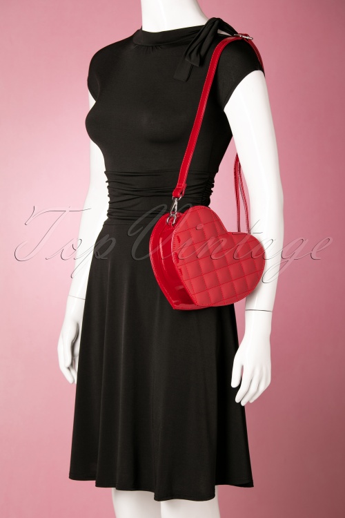 Vixen - 60s Eliza Lacquer Heart Handbag in Red 6