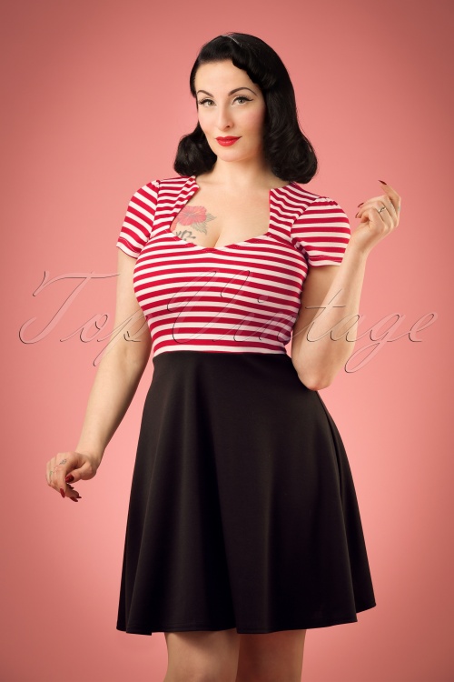 Steady Clothing - All Angles Striped Swing Dress Années 50 en Rouge et Blanc