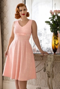 Vixen - 50s Lauren Lace Dress in Peach Pink