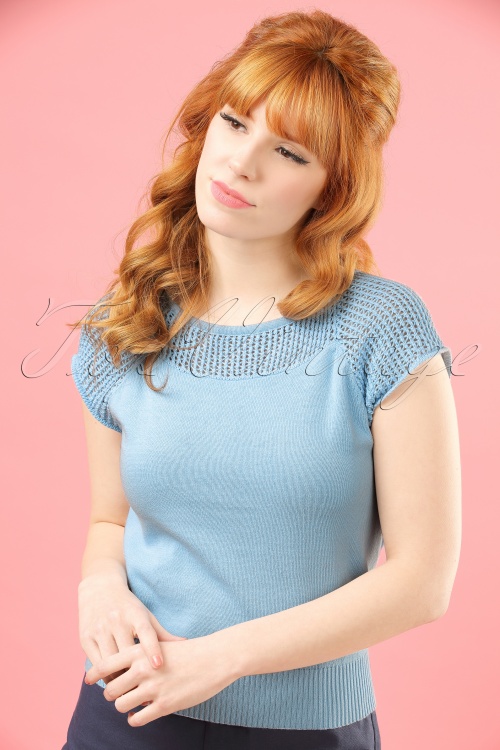 Collectif Clothing - Claire Knitted Top Années 40 en Bleu Clair