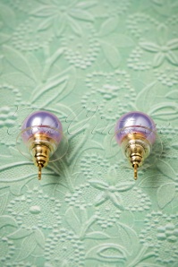 Collectif Clothing - Dainty Pearl Earrings Années 50 en Lilas 3