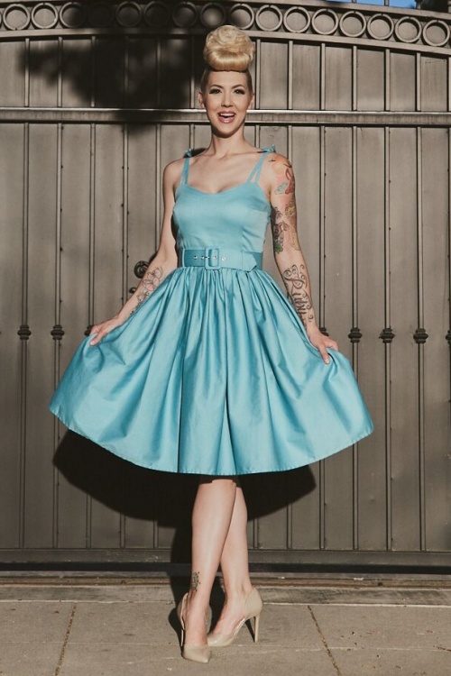 Collectif Clothing - Jade Swing Dress Années 50 en Bleu Clair