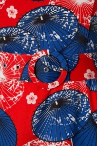 Collectif Clothing - Lilly Japanisches Sonnenschirm-Swing-Kleid in Rot und Blau 7