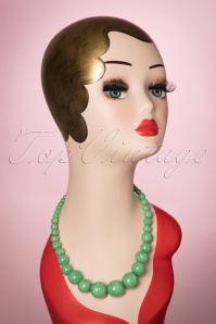Splendette - TopVintage Exclusive ~ Luna Carved Pearl Necklace Années 20 en Vert Clair 2