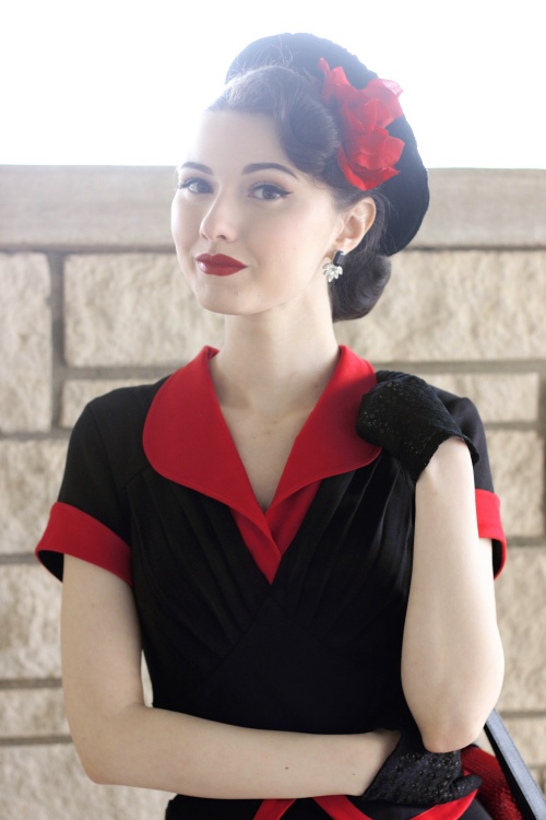 Miss Candyfloss - TopVintage exclusive ~ 50s Sabine Katalin Pencil Dress in Black and Red 3
