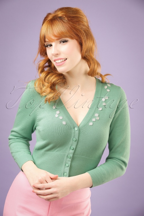 Collectif Clothing - Jessica Daisy Cardigan in Antikgrün