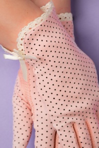 Collectif Clothing - 50s Christine Polka Bracelet Gloves in Pink 2