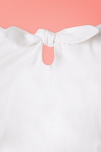 Collectif Clothing - Lorena Plain Top Années 50 en Blanc 3